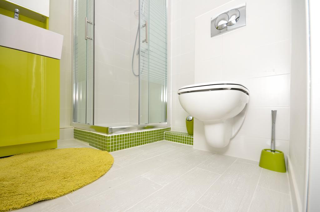 One Bedroom Apartment Palais Des Festivals Кан Екстериор снимка